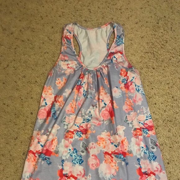 Sleepy Tank - Picture 2 of 5